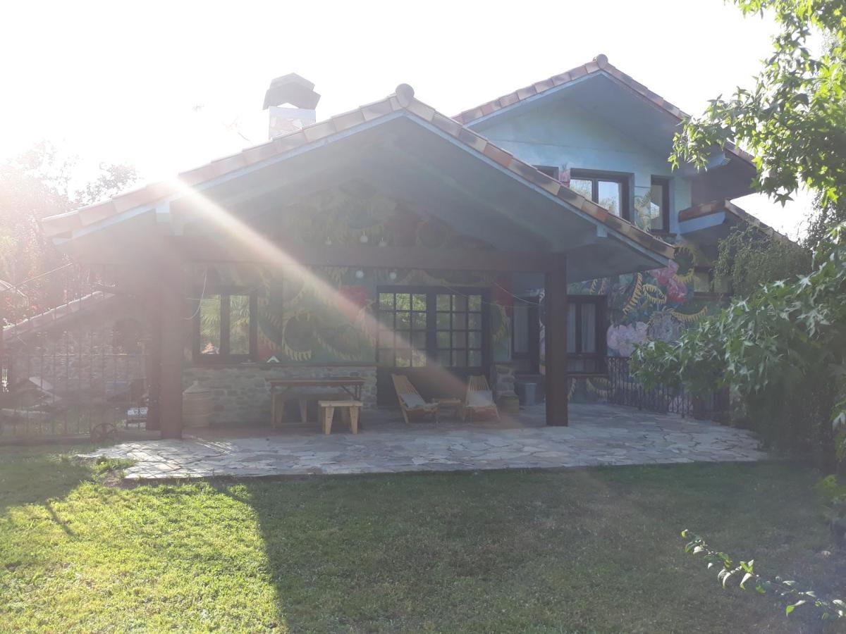 Hugoren Egoitza Zubialde Exterior foto